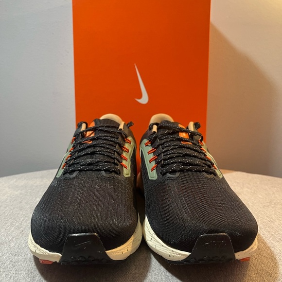 Nike Air Zoom Pegasus 39 Black White Orange Running Mens Shoe Size 11 DX6039-071 - Picture 2 of 11